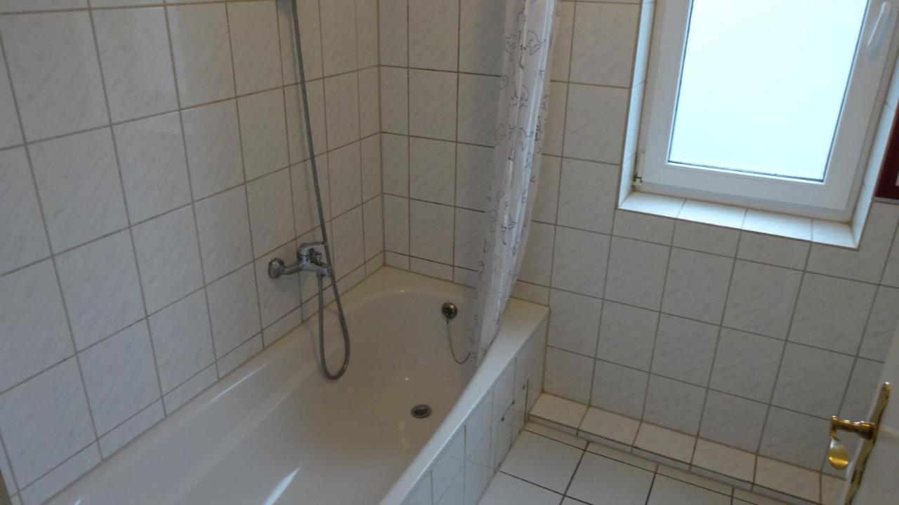 Charmantes Apartment In Mittelfeld Hannover Exterior photo